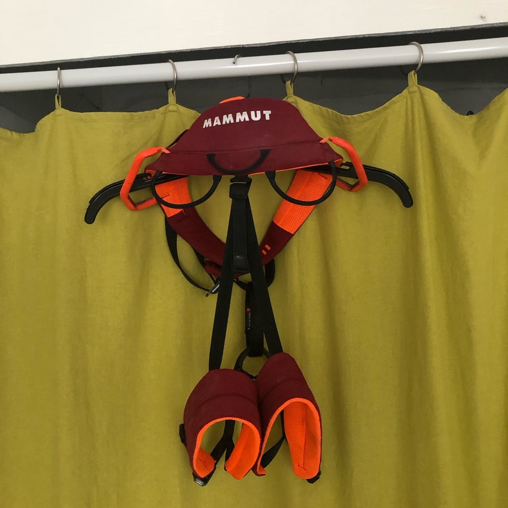 Mammut Togir 2.0 women’s harness size small